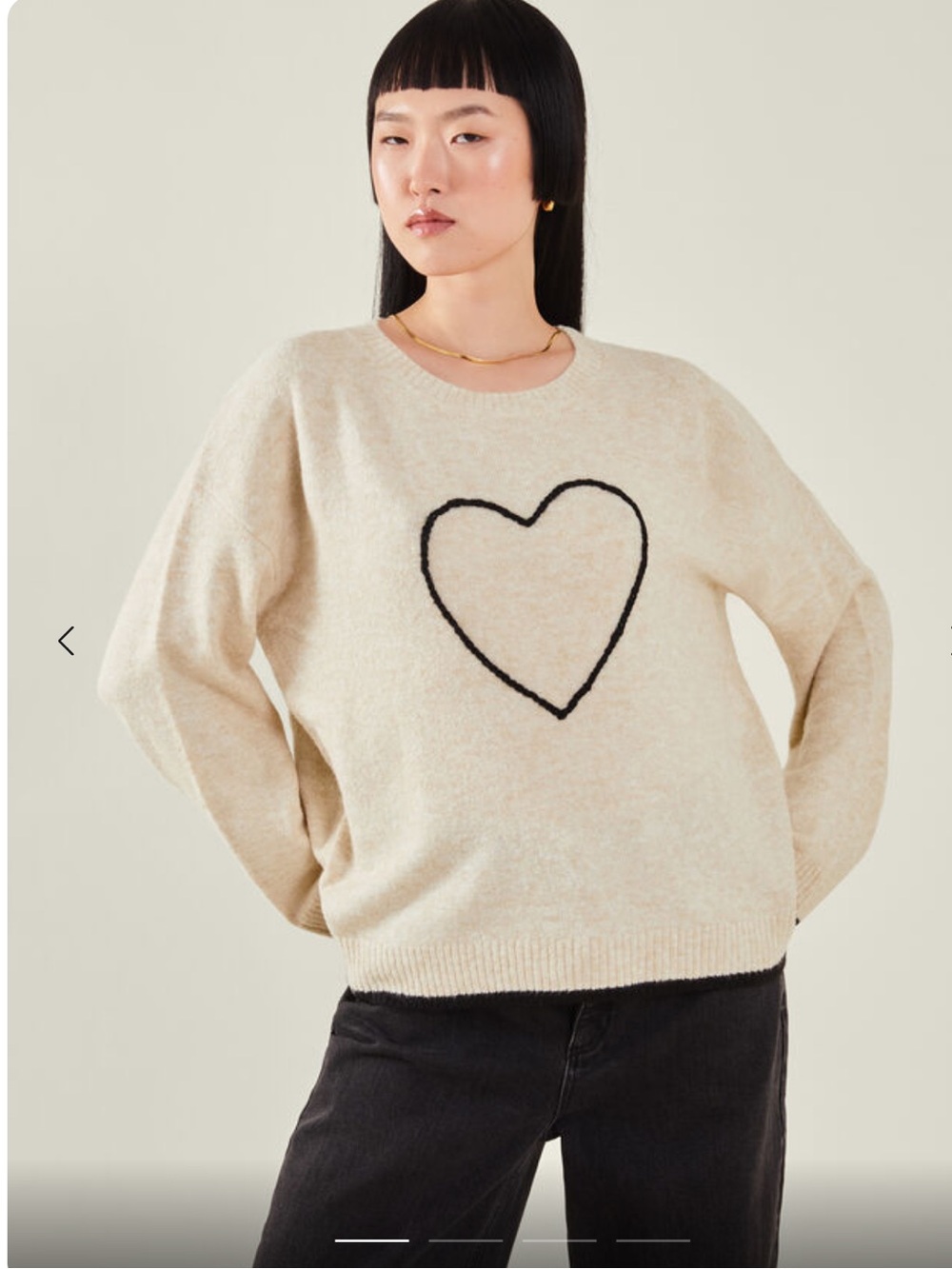 Grace & Mila Embroidered Heart Crew Neck Sweater size M/L